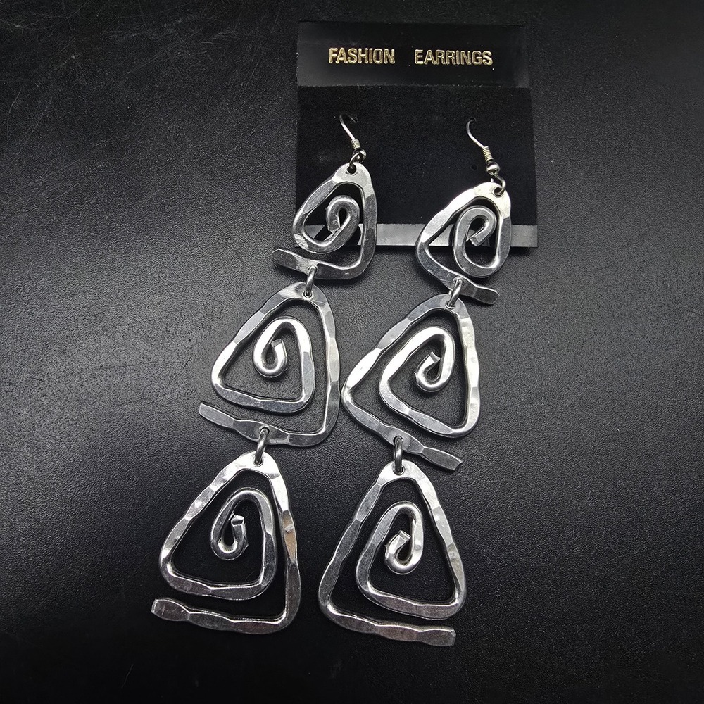 Hammered Silver Tone Triangle Earrings Spiral Dangle Vintage 1990s NOS On Card